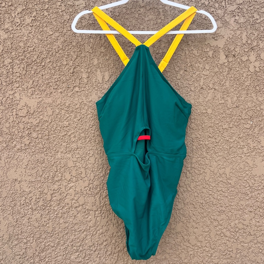 NWOT Juicy Couture One Piece Green Yellow Swimsuit Beach Summer Resort